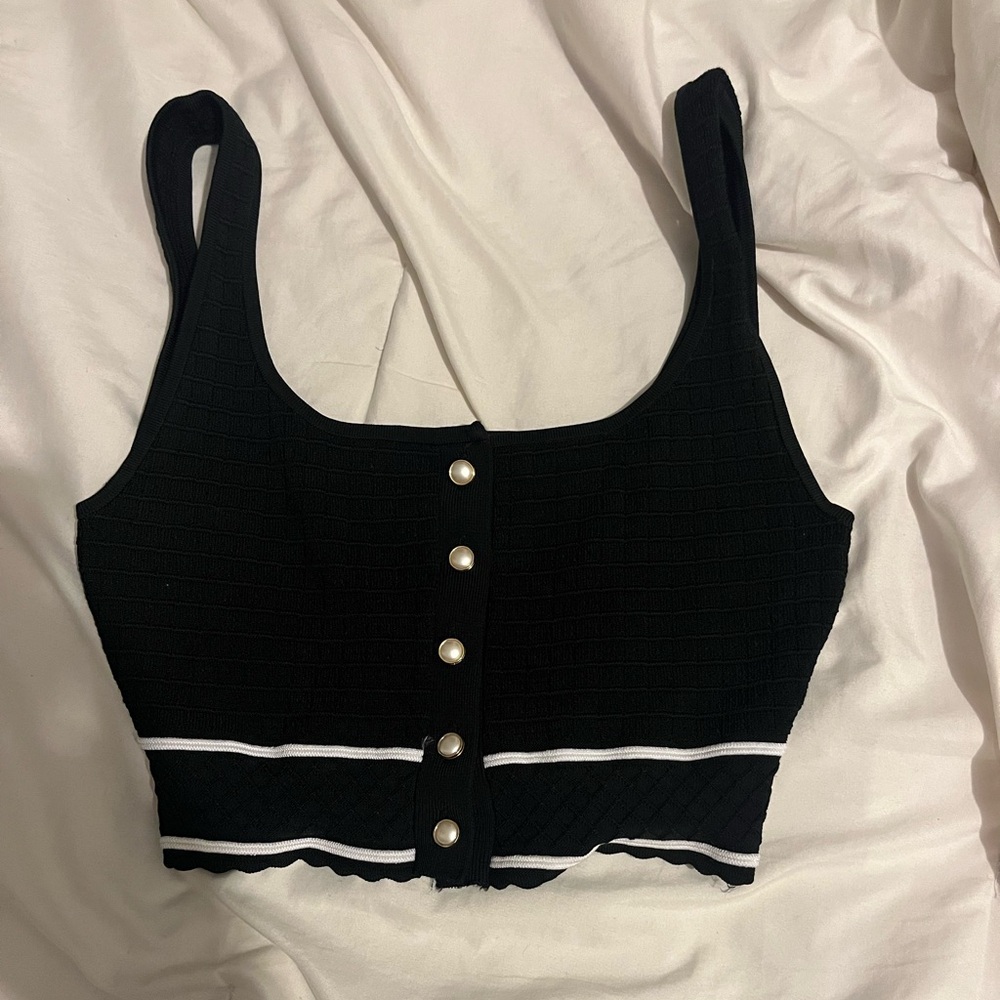 Babaton Black and White Buttoned Crop Top
